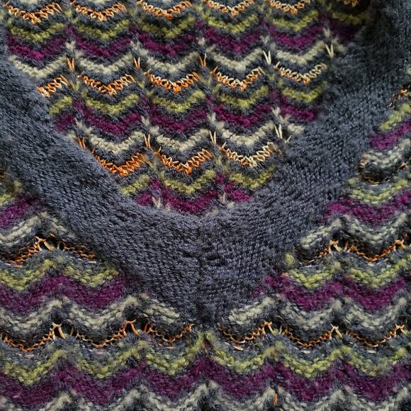 Missoni Vintage Wool Knit V-Neck Sweater Made in Italy Chevron Striped RARE Sz M - Picture 6 of 13